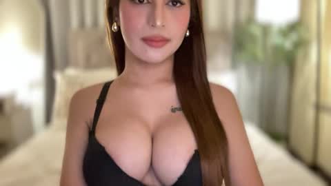 Snapshot of cathalina_goddess chatting on November 2025 03:52:01 AM cathalina harake online show from November 2025 03:52:01 AM