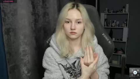 Snapshot of cathell chatting on April 2026 07:16:02 PM Sam online show from April 2026 07:16:02 PM