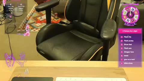 Catherinecuddles online show from December 2025 01:29:01 PM