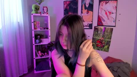 Snapshot of catherine_wine chatting on April 2026 02:55:02 PM Catherine online show from April 2026 02:55:02 PM