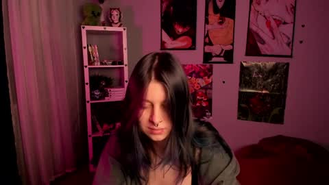 Snapshot of catherine_wine chatting on April 2026 08:31:02 PM Catherine online show from April 2026 08:31:02 PM