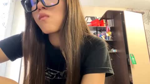 Snapshot of catherinepirs chatting on March 2026 07:47:01 AM catherinepirs online show from March 2026 07:47:01 AM