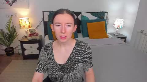 Catrin online show from December 2024 03:40:01 AM