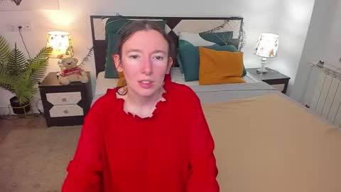 Catrin online show from October 2025 07:52:01 AM