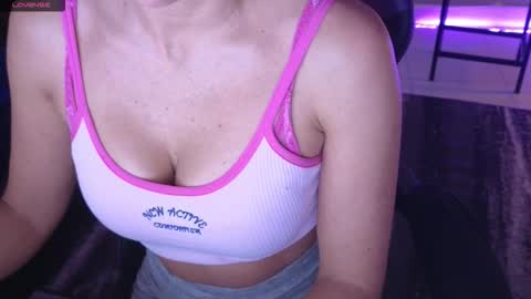 catherinstone online show from December 2025 10:45:02 AM