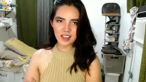 Snapshot of cathy_lyn chatting on April 2026 05:30:01 PM cathy_lyn online show from April 2026 05:30:01 PM
