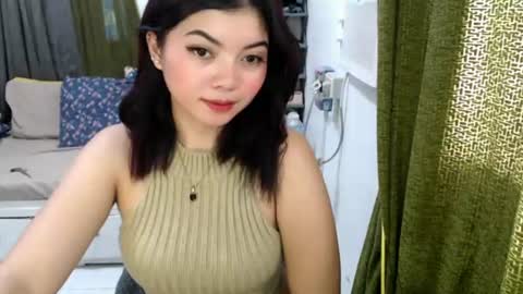 Snapshot of cathy_lyn chatting on June 2026 07:16:02 AM cathy_lyn online show from June 2026 07:16:02 AM