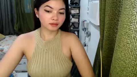 Snapshot of cathy_lyn chatting on July 2026 11:10:01 PM cathy_lyn online show from July 2026 11:10:01 PM