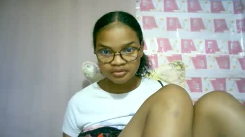 Snapshot of cathyxlisa chatting on November 2025 08:24:01 AM CathyXLisa online show from November 2025 08:24:01 AM