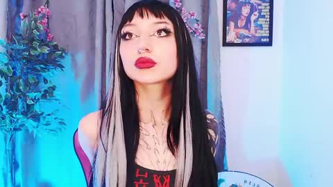 Snapshot of cati_petite chatting on April 2026 05:12:02 AM Cati help me reach my goal of 100 thumbs up again 3 online show from April 2026 05:12:02 AM