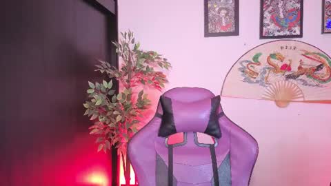 Cati help me reach my goal of 100 thumbs up again 3 online show from June 2026 10:30:01 AM