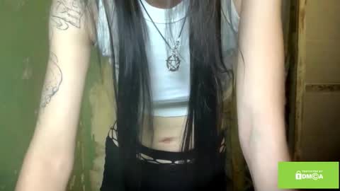 Lola online show from November 2025 10:20:02 PM