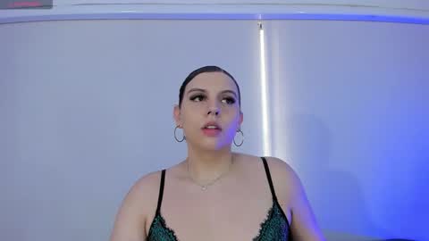 Catleya  online show from December 2025 08:15:01 PM