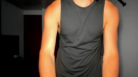 Snapshot of catnuaa chatting on April 2026 09:05:01 PM catnuaa online show from April 2026 09:05:01 PM