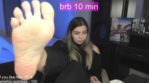 Snapshot of catrinaeuphorina chatting on December 2024 02:11:02 AM Catrina or just Cat online show from December 2024 02:11:02 AM