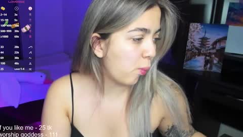 Snapshot of catrinaeuphorina chatting on January 2025 03:53:02 PM Catrina or just Cat online show from January 2025 03:53:02 PM