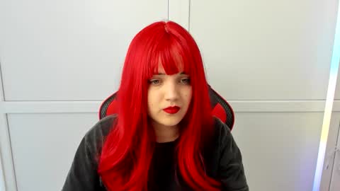 Catrine online show from April 2026 07:06:01 AM