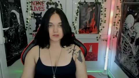 Catrine online show from July 2026 06:43:02 PM