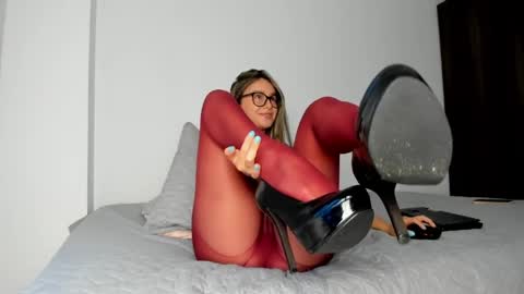 Snapshot of cattaleya_rose chatting on April 2026 11:05:02 PM Catta online show from April 2026 11:05:02 PM