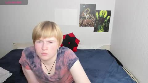 cattie_w_ online show from November 2025 01:16:01 AM