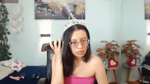 Caty online show from October 2025 07:57:02 PM