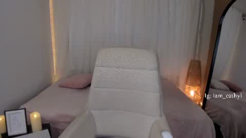 Snapshot of caty_loves chatting on June 2026 10:52:02 PM Caty online show from June 2026 10:52:02 PM