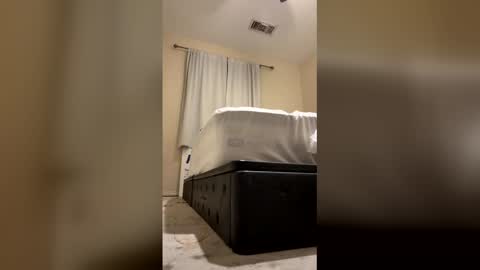 Snapshot of caughtnaked chatting on April 2026 12:09:02 PM caughtnaked online show from April 2026 12:09:02 PM