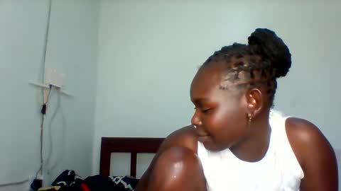 Snapshot of cavy_sweet chatting on December 2024 05:12:01 PM Mecy online show from December 2024 05:12:01 PM