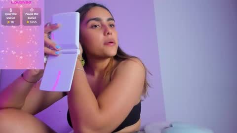 Snapshot of caylin_jordan chatting on February 2026 12:24:01 PM Cay online show from February 2026 12:24:01 PM