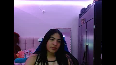 Snapshot of caylinn19 chatting on September 2025 02:48:01 AM Caylinn online show from September 2025 02:48:01 AM