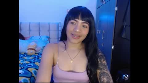 Snapshot of caylinn19 chatting on October 2025 05:55:02 AM Caylinn online show from October 2025 05:55:02 AM