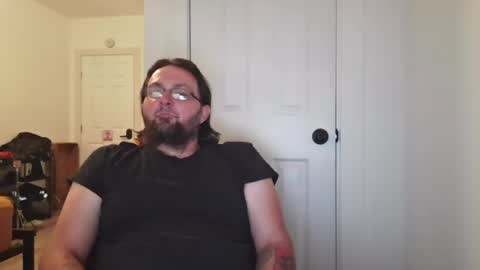 Snapshot of caz_corvidae chatting on July 2026 12:06:02 AM caz_corvidae online show from July 2026 12:06:02 AM