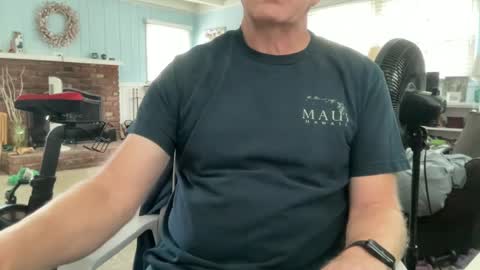 Snapshot of cbjohnjohn chatting on October 2025 09:12:02 PM John online show from October 2025 09:12:02 PM