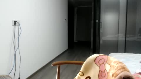 Snapshot of cbz112233 chatting on February 2025 07:41:01 PM ANNYANNY online show from February 2025 07:41:01 PM