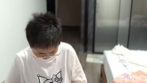 Snapshot of cbz112233 chatting on September 2025 04:18:01 PM ANNYANNY online show from September 2025 04:18:01 PM