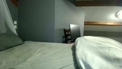 cclovefrench online show from December 2025 01:47:02 AM