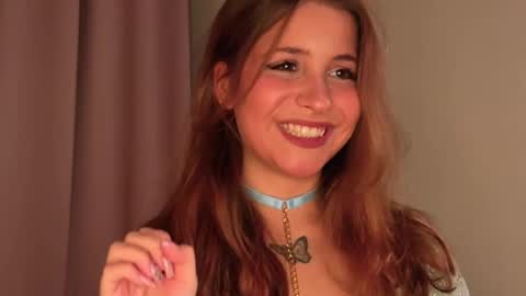 Snapshot of ceceliapidcock chatting on November 2025 07:27:01 PM Lina online show from November 2025 07:27:01 PM