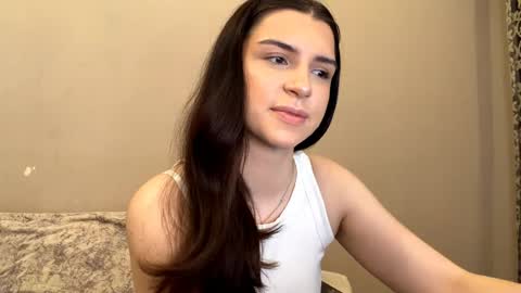 Snapshot of cecilianoblitt chatting on May 2026 04:23:02 PM Darina online show from May 2026 04:23:02 PM