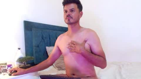 Snapshot of cedrixx10 chatting on April 2026 11:13:02 PM Cedrixx10 online show from April 2026 11:13:02 PM