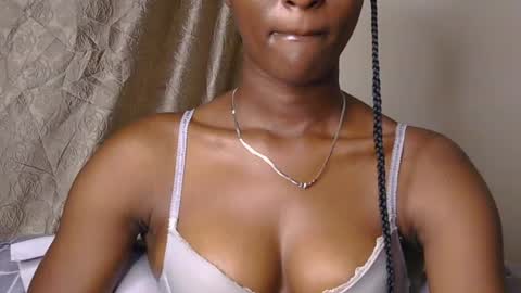 cee_queen online show from June 2026 05:14:01 AM