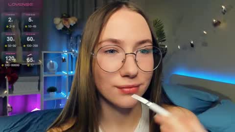 Josie Manesi online show from March 2025 07:34:01 PM