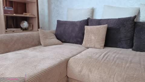 Snapshot of cel1ne_secret chatting on April 2026 06:18:01 AM Josie Manesi online show from April 2026 06:18:01 AM