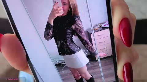 Snapshot of cel1ne_secret chatting on April 2026 06:14:01 AM Josie Manesi online show from April 2026 06:14:01 AM