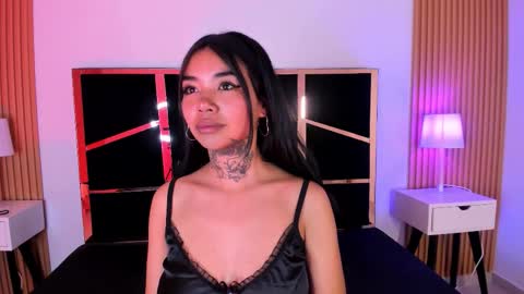 Celeeste18 online show from November 2025 02:32:01 AM