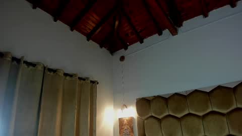 Snapshot of celene_rosejs chatting on April 2026 11:24:01 AM celene_rosejs online show from April 2026 11:24:01 AM