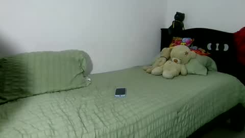 Snapshot of celessteseductora chatting on April 2026 03:25:01 PM celessteseductora online show from April 2026 03:25:01 PM