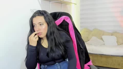 Snapshot of celeste_bonnet1 chatting on October 2025 11:23:01 PM celeste_bonnet1 online show from October 2025 11:23:01 PM