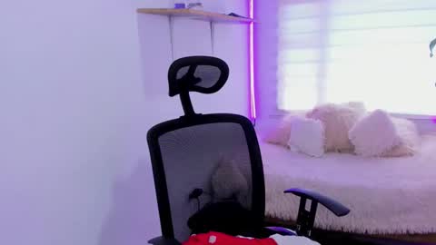 Snapshot of celeste_bonnet1 chatting on November 2025 07:25:02 PM celeste_bonnet1 online show from November 2025 07:25:02 PM