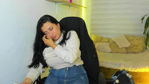 Snapshot of celeste_bonnet1 chatting on November 2025 12:24:01 AM celeste_bonnet1 online show from November 2025 12:24:01 AM