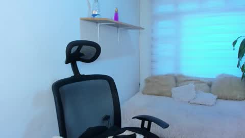 Snapshot of celeste_bonnet1 chatting on December 2025 07:09:01 PM celeste_bonnet1 online show from December 2025 07:09:01 PM